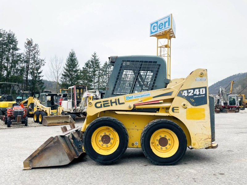 Gehl SL4240 (3746) - Minicargadora: foto 1 Gehl SL4240 (3746) - Minicargadora: foto 1