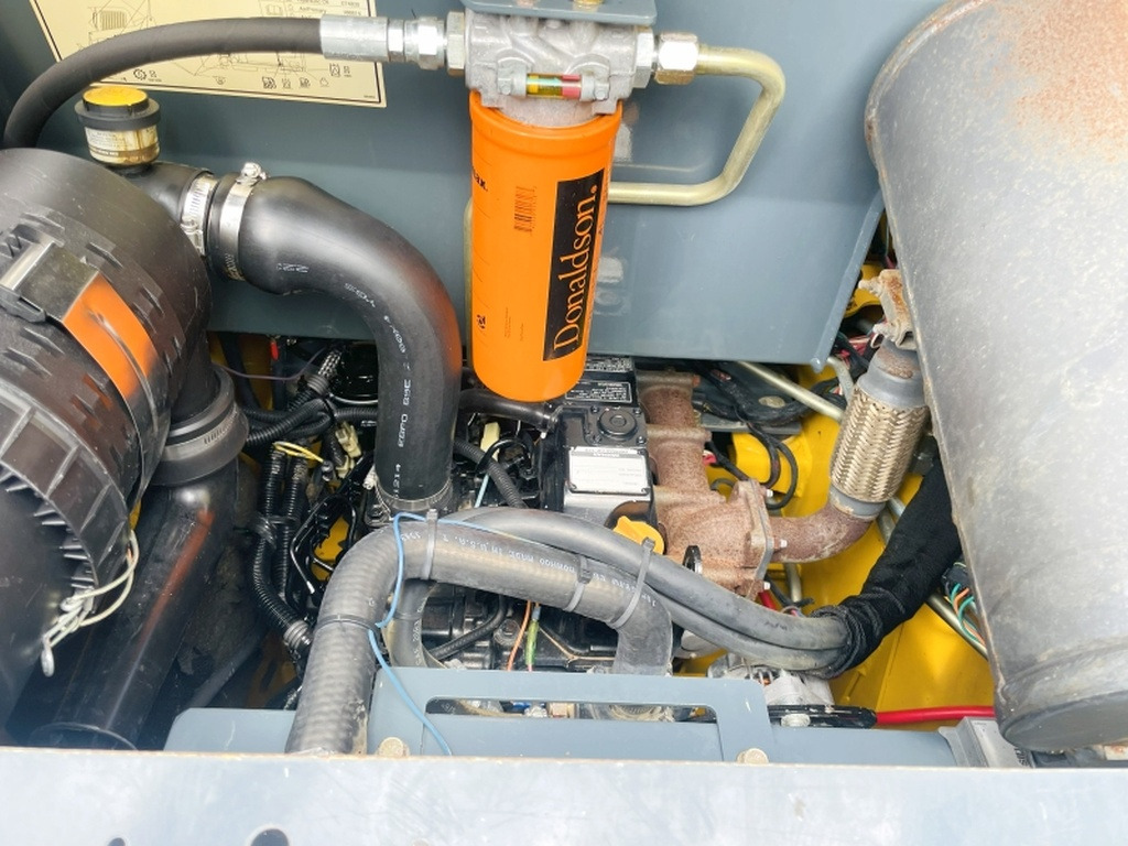 Minicargadora Gehl SL4240 (4035): foto 8