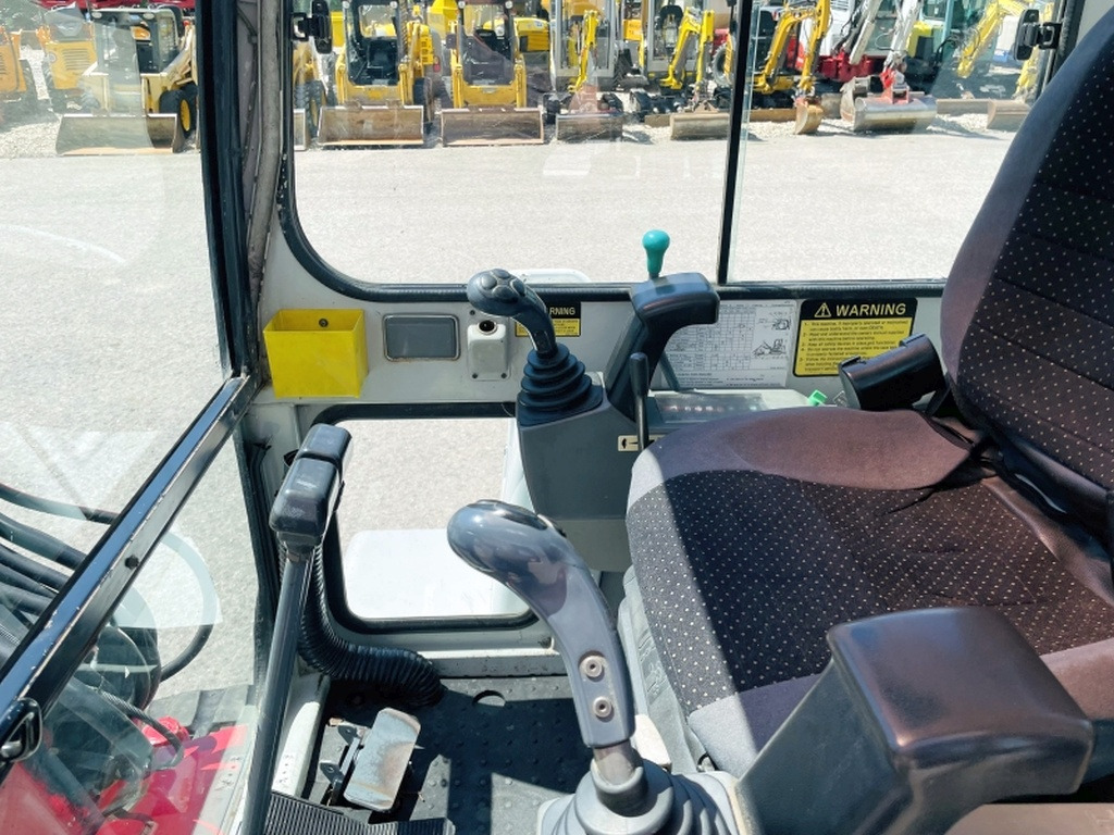 Takeuchi TB125 (4004) - Miniexcavadora: foto 5 Takeuchi TB125 (4004) - Miniexcavadora: foto 5