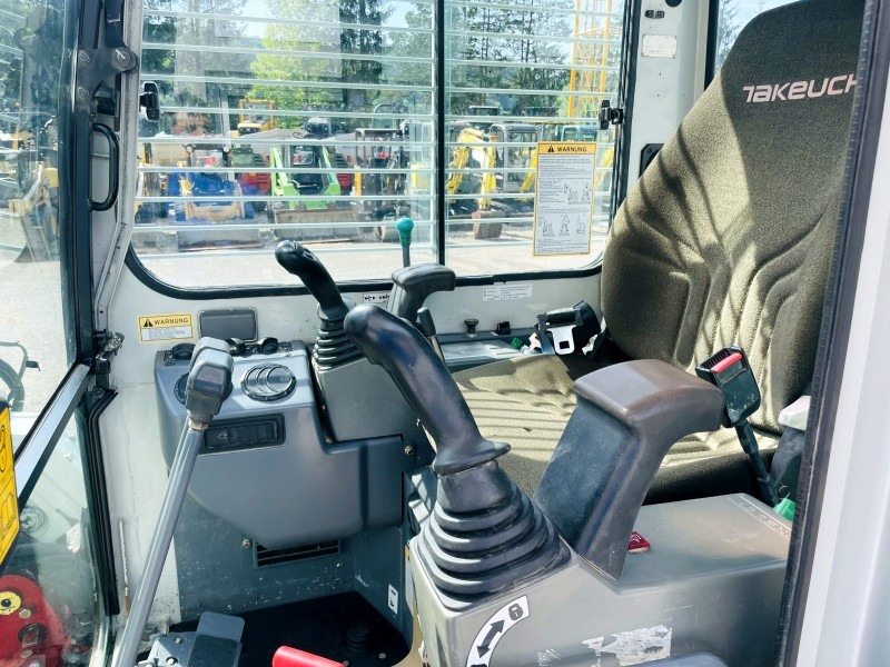 Takeuchi TB138FR (3775) - Miniexcavadora: foto 5 Takeuchi TB138FR (3775) - Miniexcavadora: foto 5