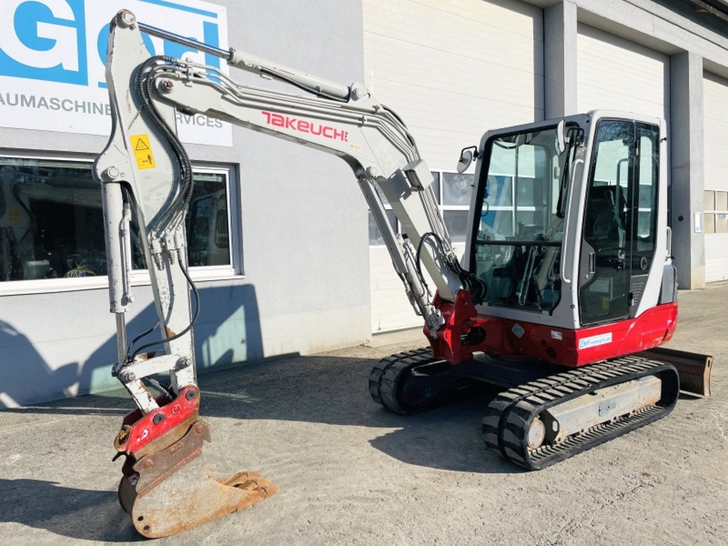 Takeuchi TB235 (3969) - Miniexcavadora: foto 4 Takeuchi TB235 (3969) - Miniexcavadora: foto 4