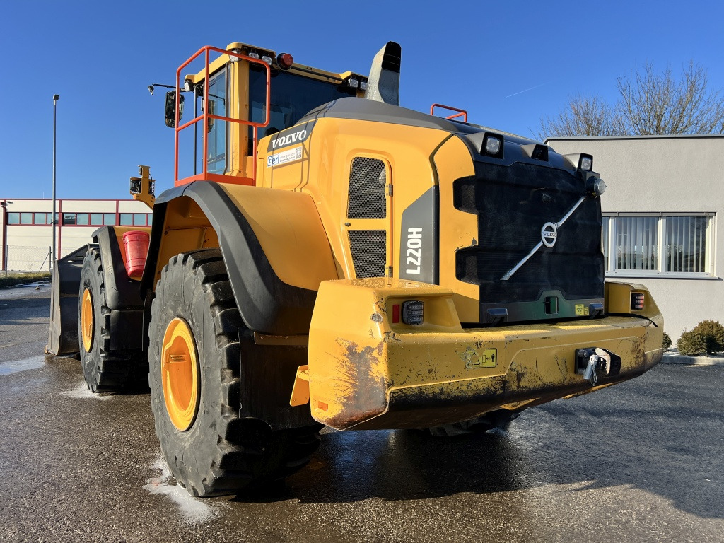 Volvo L 220 H (111448) - Cargadora de ruedas: foto 4 Volvo L 220 H (111448) - Cargadora de ruedas: foto 4