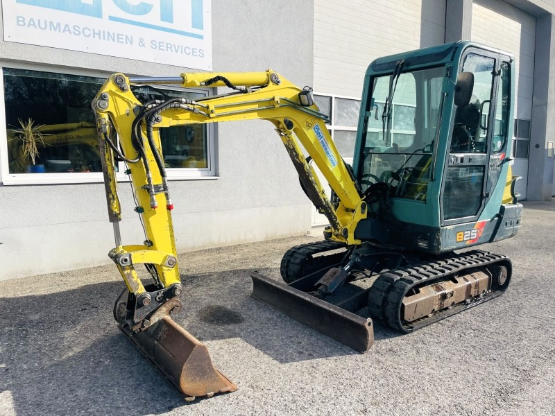 Yanmar B25V (3699) - Miniexcavadora: foto 4 Yanmar B25V (3699) - Miniexcavadora: foto 4