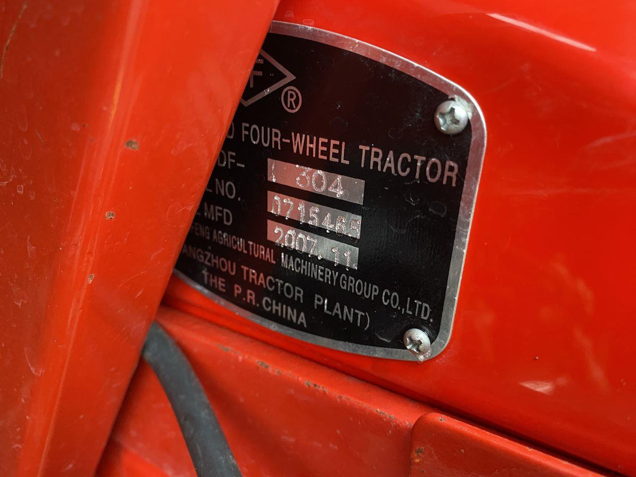 Tractor viñedo/ Frutero Dong feng DF304: foto 12