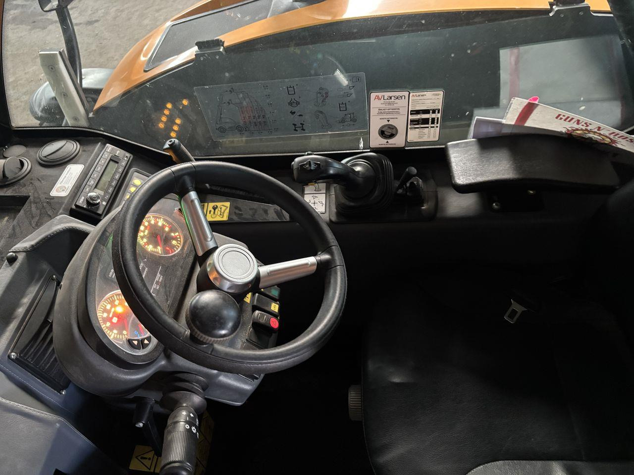 Giant 4548 Tendo - Manipulador telescópico: foto 3 Giant 4548 Tendo - Manipulador telescópico: foto 3