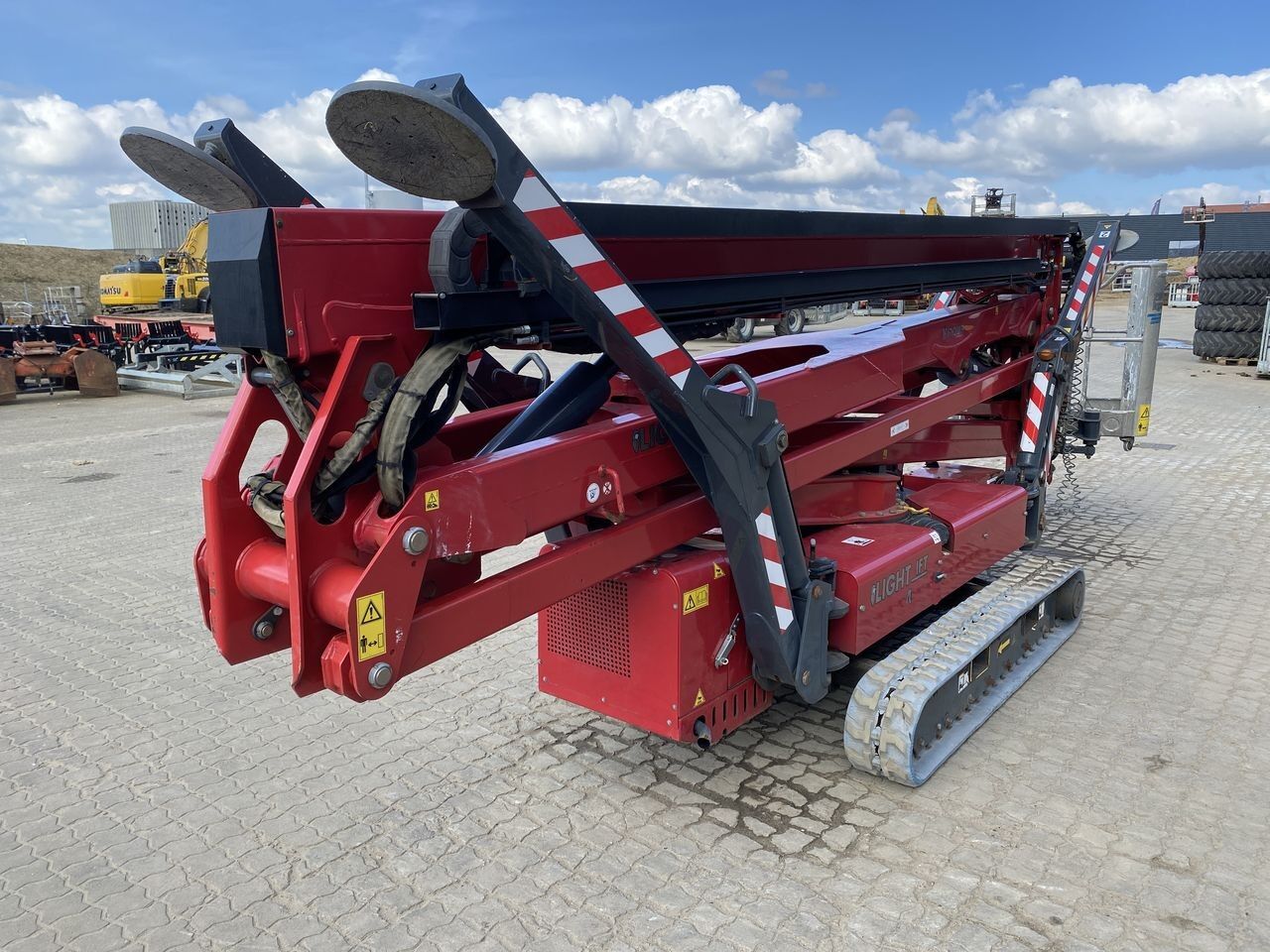 Hinowa LIGHTLIFT 26.14 IIIS - Plataforma araña: foto 4 Hinowa LIGHTLIFT 26.14 IIIS - Plataforma araña: foto 4