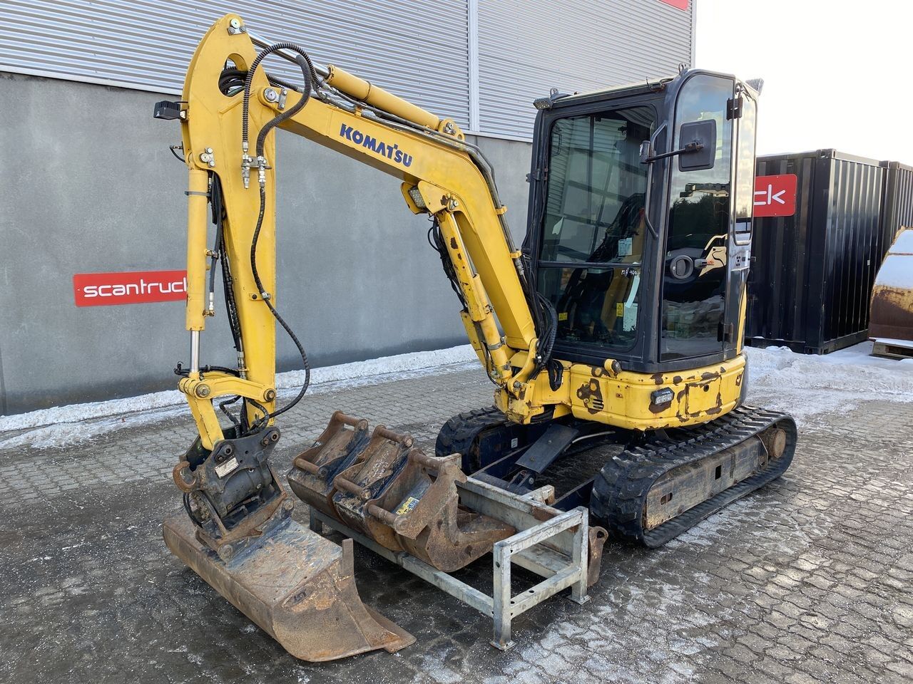 Komatsu PC26MR-3 - Miniexcavadora: foto 1 Komatsu PC26MR-3 - Miniexcavadora: foto 1