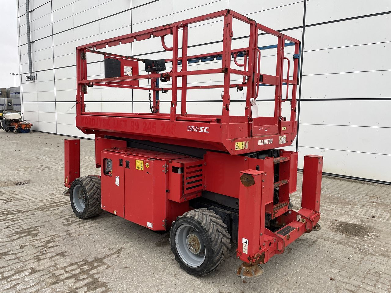 Manitou 120SC - Plataforma de tijeras: foto 2 Manitou 120SC - Plataforma de tijeras: foto 2