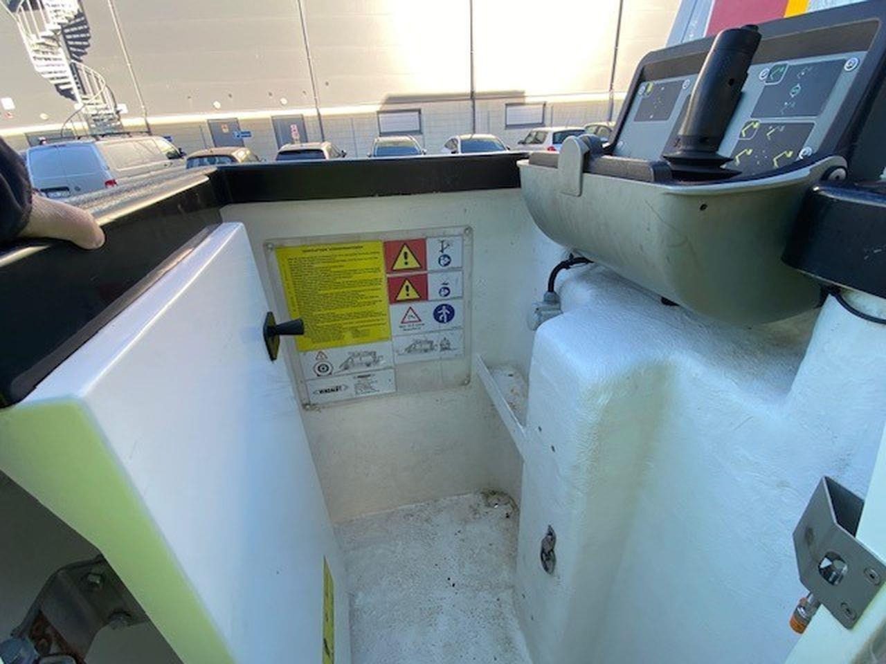 Versalift VTE 34-125 - Camión con plataforma elevadora: foto 3 Versalift VTE 34-125 - Camión con plataforma elevadora: foto 3