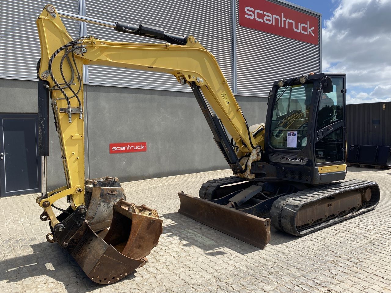 Yanmar VIO80-1A - Miniexcavadora: foto 1 Yanmar VIO80-1A - Miniexcavadora: foto 1