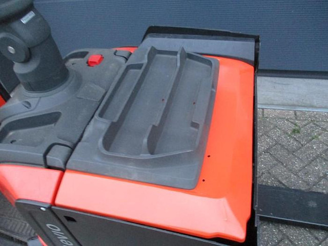 Toyota LPE 250 - Transpaleta: foto 5 Toyota LPE 250 - Transpaleta: foto 5