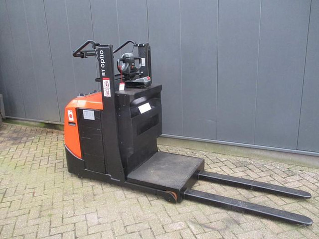 Toyota OSE 100W - Recoge pedidos: foto 2 Toyota OSE 100W - Recoge pedidos: foto 2