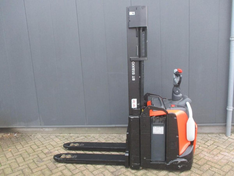 Toyota SPE200L - Transpaleta: foto 1 Toyota SPE200L - Transpaleta: foto 1