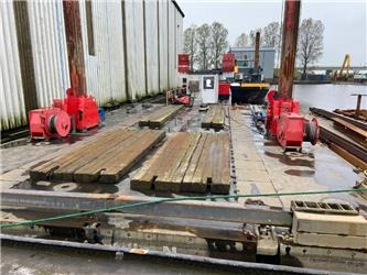 Baars Pile Pontoon (modulair - Equipo de construcción: foto 1 Baars Pile Pontoon (modulair - Equipo de construcción: foto 1