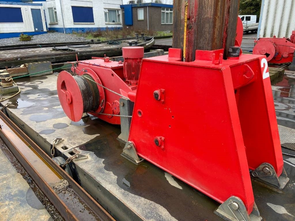 Baars Pile Pontoon (modulair - Equipo de construcción: foto 3 Baars Pile Pontoon (modulair - Equipo de construcción: foto 3