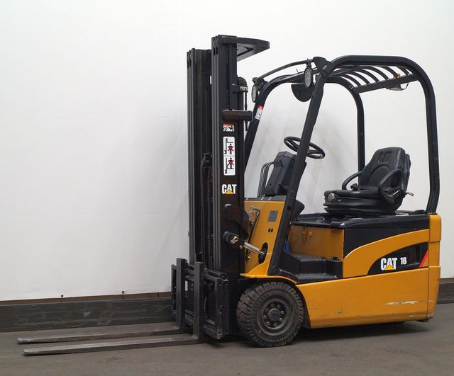 Caterpillar EP16NT - Carretilla elevadora eléctrica: foto 1 Caterpillar EP16NT - Carretilla elevadora eléctrica: foto 1