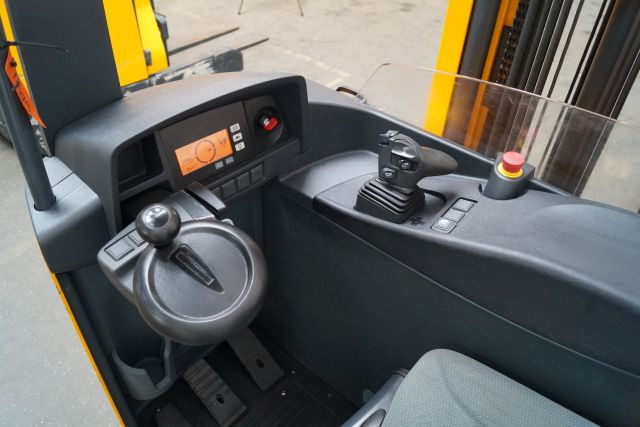 Jungheinrich ETV216 - Retráctil: foto 3 Jungheinrich ETV216 - Retráctil: foto 3