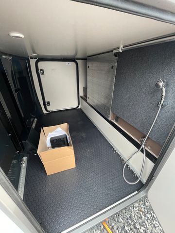 Bürstner SFT 7.0 SIGNATURE Automatik 180PS AHK - Autocaravana perfilada: foto 4 Bürstner SFT 7.0 SIGNATURE Automatik 180PS AHK - Autocaravana perfilada: foto 4