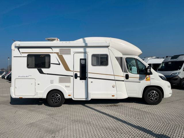 Eura Mobil 675 SB PROFILA RS | Hubbett, Französisches Bett - Autocaravana perfilada: foto 2 Eura Mobil 675 SB PROFILA RS | Hubbett, Französisches Bett - Autocaravana perfilada: foto 2