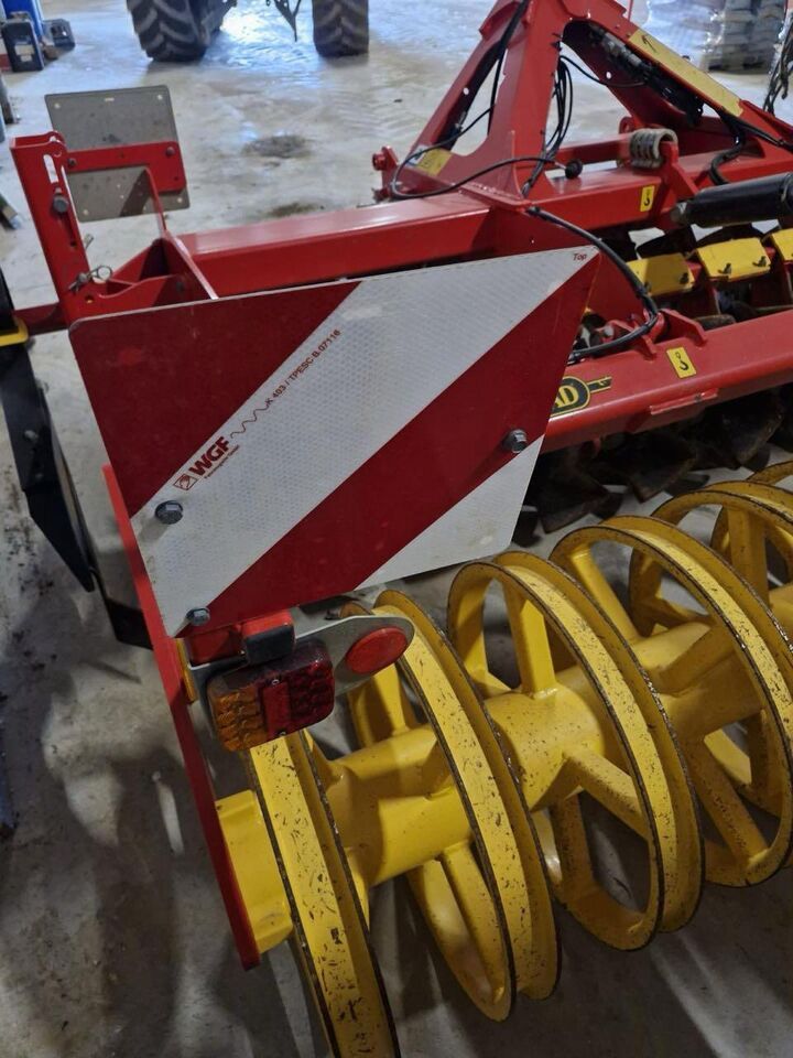 Väderstad Carrier CR 300 - Rastras: foto 5 Väderstad Carrier CR 300 - Rastras: foto 5