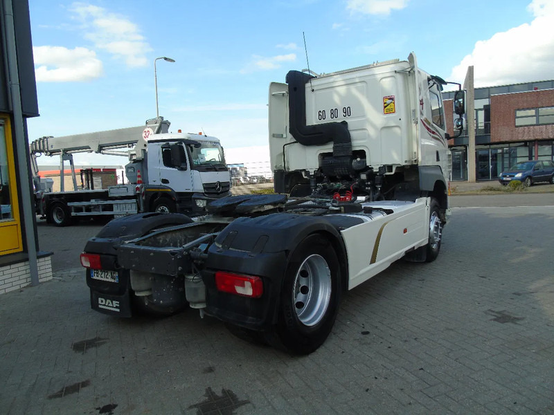 DAF CF 480 + EURO 6 + 2x IN STOCK PERFECT CONDITION - Cabeza tractora: foto 5 DAF CF 480 + EURO 6 + 2x IN STOCK PERFECT CONDITION - Cabeza tractora: foto 5