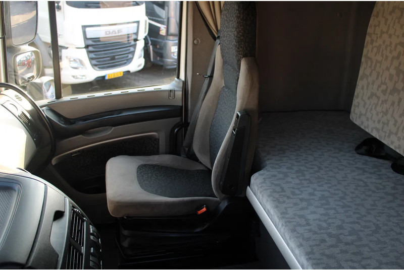 DAF XF 105 105.410 + EURO 5+ 330 KM!! - Cabeza tractora: foto 5 DAF XF 105 105.410 + EURO 5+ 330 KM!! - Cabeza tractora: foto 5