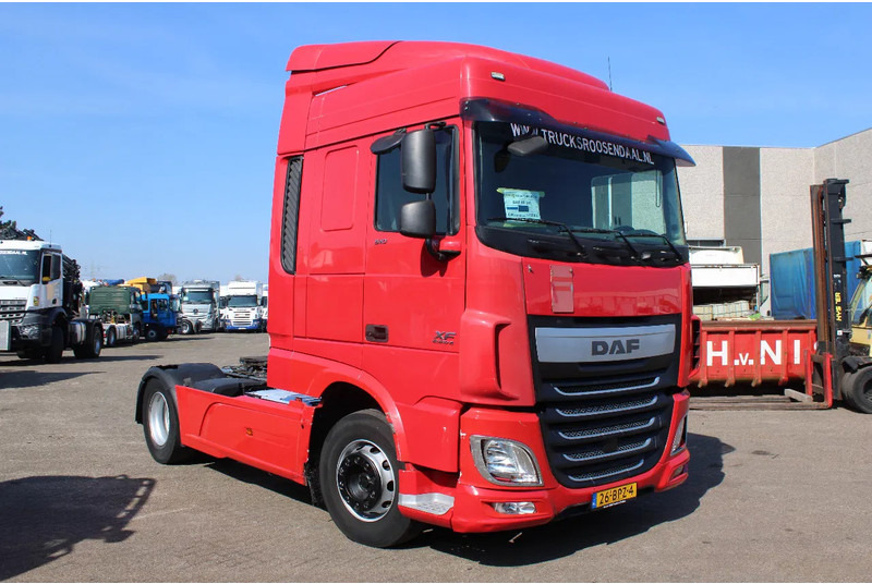 DAF XF 510 + EURO 6 + FULL SPOILER - Cabeza tractora: foto 3 DAF XF 510 + EURO 6 + FULL SPOILER - Cabeza tractora: foto 3