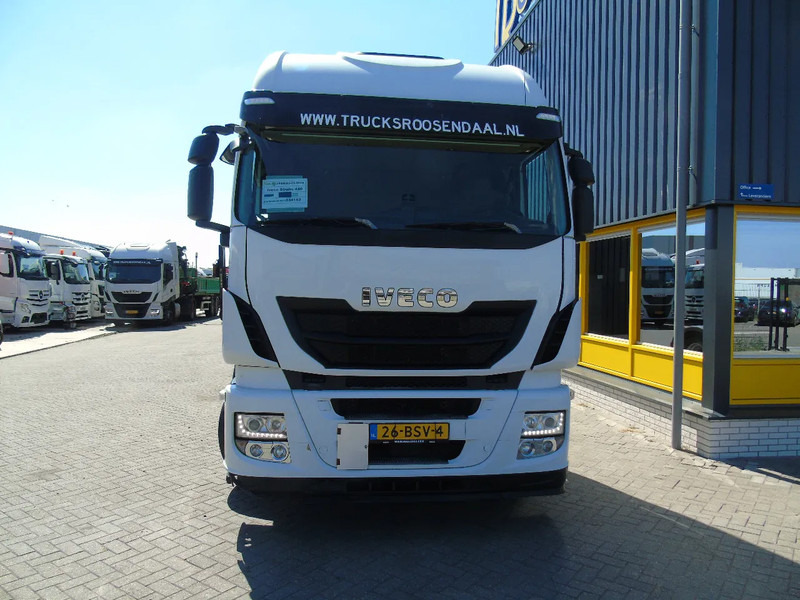 Iveco Stralis 480 + 6X2 + EURO 6 - Cabeza tractora: foto 4 Iveco Stralis 480 + 6X2 + EURO 6 - Cabeza tractora: foto 4