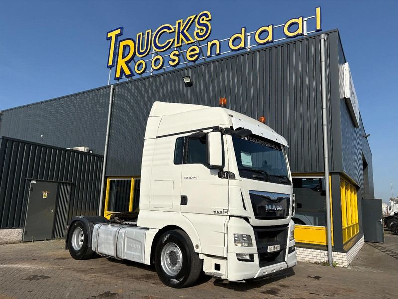 MAN TGX 18.440 + KIPPER HYDRAULIEK - Cabeza tractora: foto 1 MAN TGX 18.440 + KIPPER HYDRAULIEK - Cabeza tractora: foto 1