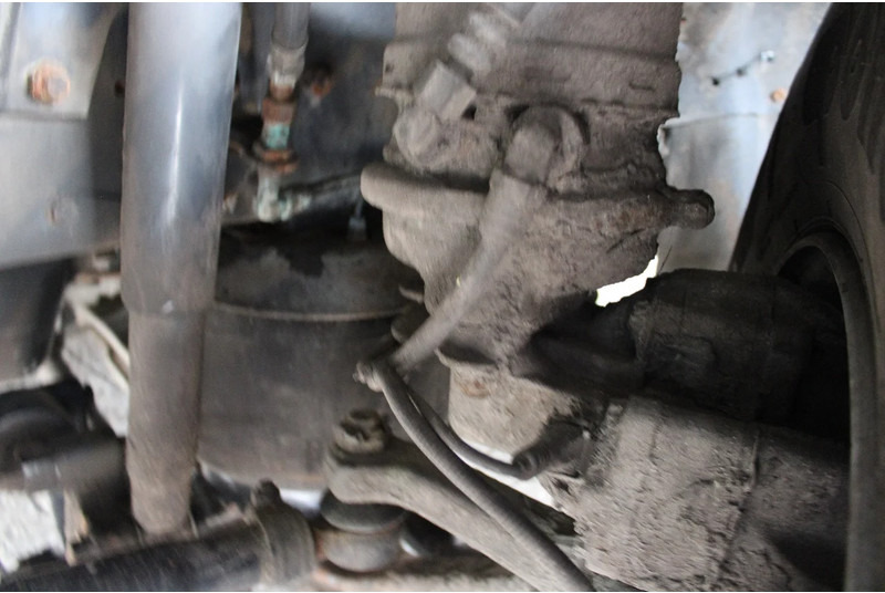 Cabeza tractora Scania R560 V8 + manual + ADR + 6x2: foto 8 Cabeza tractora Scania R560 V8 + manual + ADR + 6x2: foto 8