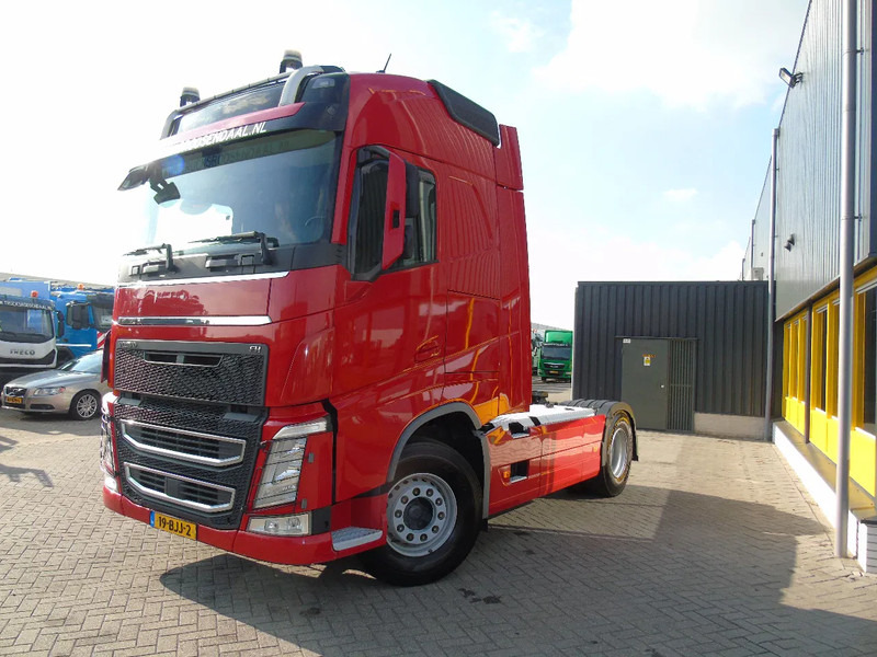 Volvo FH 460 + PTO/HYDROLIC + EURO 6 - Cabeza tractora: foto 2 Volvo FH 460 + PTO/HYDROLIC + EURO 6 - Cabeza tractora: foto 2