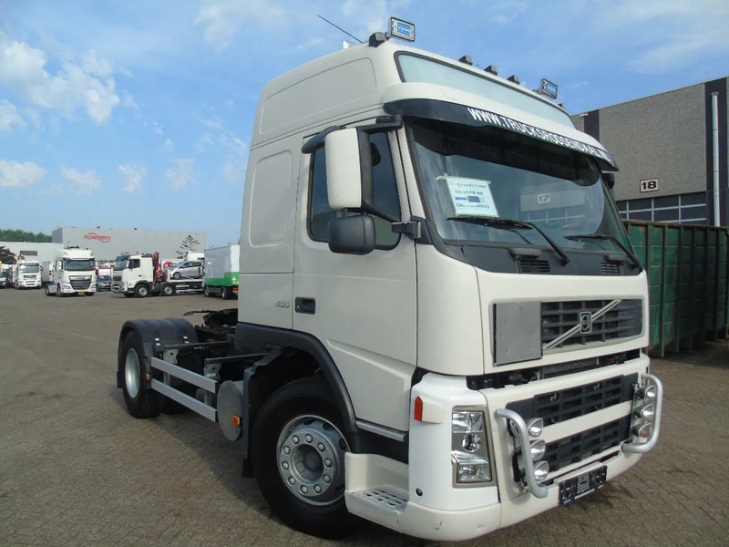 Volvo FM 400 + manual + 394km - Cabeza tractora: foto 2 Volvo FM 400 + manual + 394km - Cabeza tractora: foto 2
