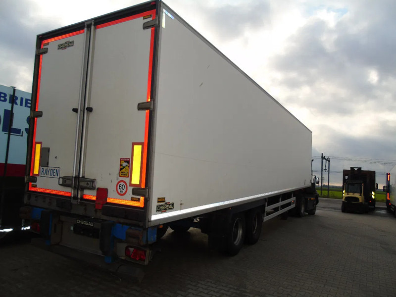 Chereau 2 AXLE BPW + HYDRAROLL - Caja cerrada semirremolque: foto 3 Chereau 2 AXLE BPW + HYDRAROLL - Caja cerrada semirremolque: foto 3