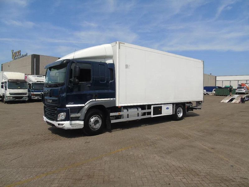 DAF CF 220 + CARRIER + EURO 6 + LIFT - Frigorífico camión: foto 2 DAF CF 220 + CARRIER + EURO 6 + LIFT - Frigorífico camión: foto 2