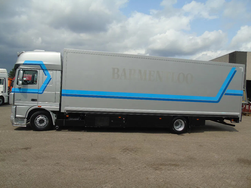 DAF XF 105 .410 + EURO 5 + 2.73 HEIGHT - Frigorífico camión: foto 4 DAF XF 105 .410 + EURO 5 + 2.73 HEIGHT - Frigorífico camión: foto 4