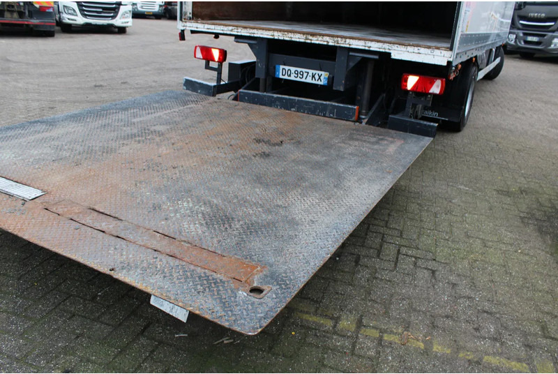 Iveco Eurocargo 160e25 + lift + euro 6 - Camión caja cerrada: foto 5 Iveco Eurocargo 160e25 + lift + euro 6 - Camión caja cerrada: foto 5