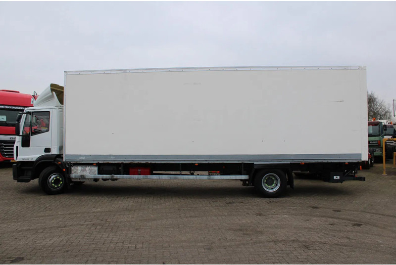 Iveco Eurocargo 160e25 + lift + euro 6 - Camión caja cerrada: foto 4 Iveco Eurocargo 160e25 + lift + euro 6 - Camión caja cerrada: foto 4