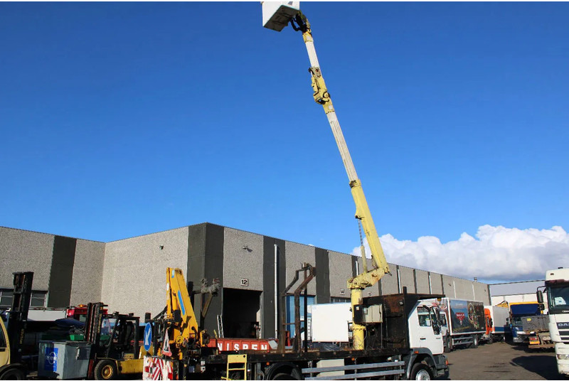 MAN 14.224 + EURO 2 + PTO + EFFER 95 / 2S + 11.5meter platform - Camión grúa: foto 5 MAN 14.224 + EURO 2 + PTO + EFFER 95 / 2S + 11.5meter platform - Camión grúa: foto 5