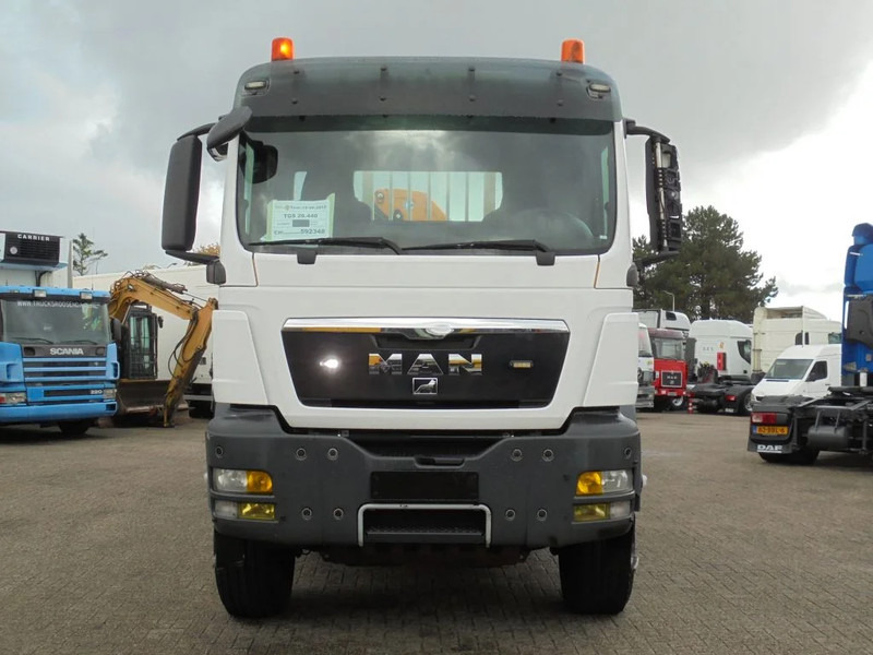 MAN TGS 26.440 6x4 + Euro 5 + Effer 255 Crane + REMOTE + Very Good condition - Camión grúa: foto 3 MAN TGS 26.440 6x4 + Euro 5 + Effer 255 Crane + REMOTE + Very Good condition - Camión grúa: foto 3