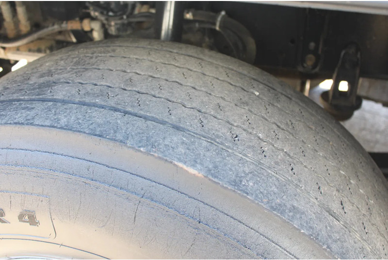 Camión grúa MAN TGS 26.440 + HMF 22T/M + remote + 6x2 steering + EURO 5: foto 13