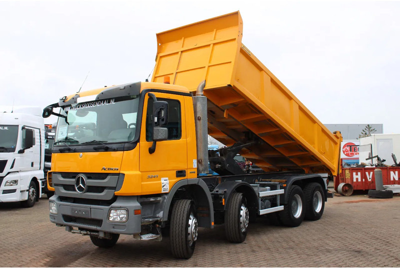 Mercedes-Benz Actros 3241 8x4 + SPRING SPRING BLATT + EURO 5 - Volquete camión: foto 2 Mercedes-Benz Actros 3241 8x4 + SPRING SPRING BLATT + EURO 5 - Volquete camión: foto 2