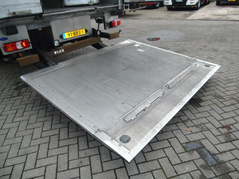 Mercedes-Benz Antos 1924 + EURO 6 + CARRIER 950 MT - Frigorífico camión: foto 5 Mercedes-Benz Antos 1924 + EURO 6 + CARRIER 950 MT - Frigorífico camión: foto 5