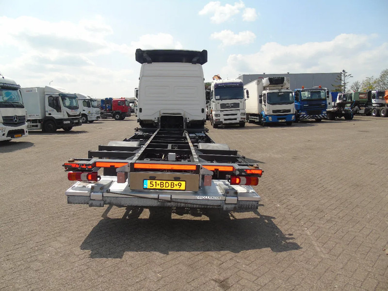 Mercedes-Benz Atego 1218 + EURO 6 + 5 PERS + BDF + LIFT - Portacontenedore/ Intercambiable camión: foto 5 Mercedes-Benz Atego 1218 + EURO 6 + 5 PERS + BDF + LIFT - Portacontenedore/ Intercambiable camión: foto 5