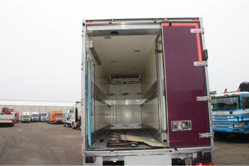 Mercedes-Benz Atego 1222 + carrier supra 950 + lift - Frigorífico camión: foto 5 Mercedes-Benz Atego 1222 + carrier supra 950 + lift - Frigorífico camión: foto 5
