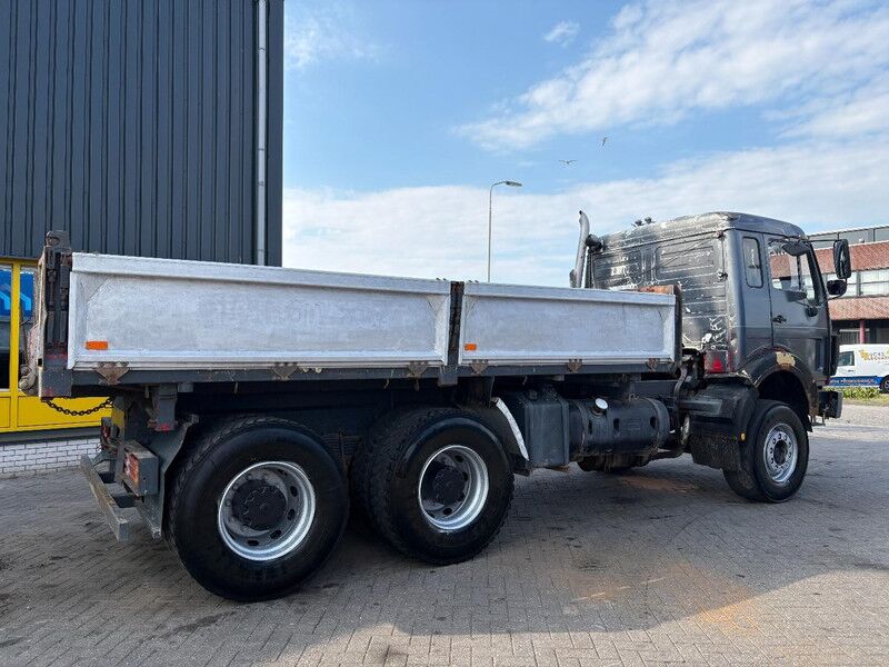 Mercedes-Benz SK 2228 + 3 SIDE TIPPER - Volquete camión: foto 5 Mercedes-Benz SK 2228 + 3 SIDE TIPPER - Volquete camión: foto 5