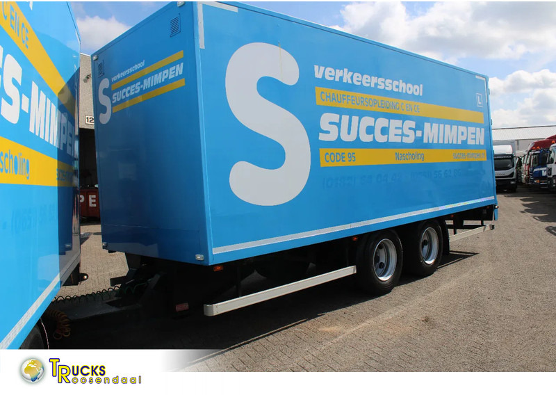 Pacton 2X AXLE + NICE TRAILER - Caja cerrada remolque: foto 1 Pacton 2X AXLE + NICE TRAILER - Caja cerrada remolque: foto 1