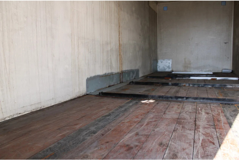 Pacton 2X AXLE + NICE TRAILER - Caja cerrada remolque: foto 4 Pacton 2X AXLE + NICE TRAILER - Caja cerrada remolque: foto 4