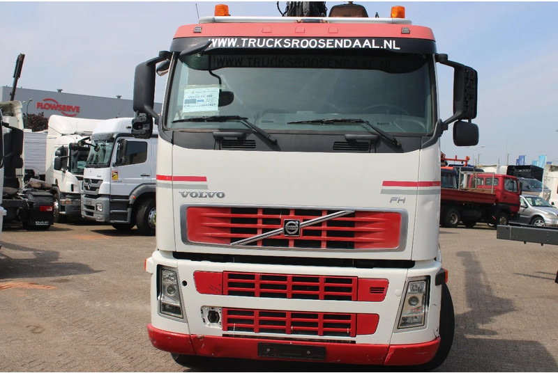 Volvo FH 12.440 +6X4+ HIAB 166E3 PRO + EURO 5 + MANUAL - Camión grúa: foto 3 Volvo FH 12.440 +6X4+ HIAB 166E3 PRO + EURO 5 + MANUAL - Camión grúa: foto 3