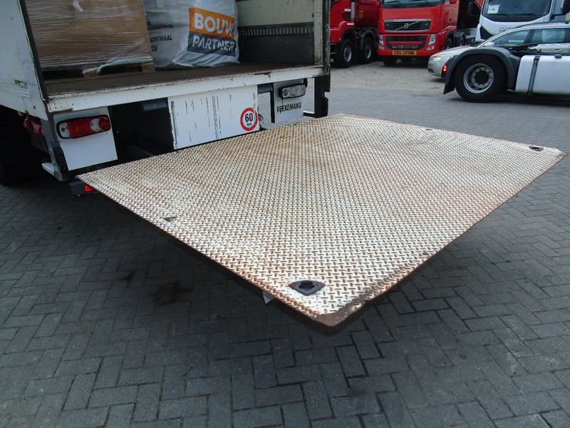 Volvo FL 260 + 18T + LIFT - Camión caja cerrada: foto 5 Volvo FL 260 + 18T + LIFT - Camión caja cerrada: foto 5