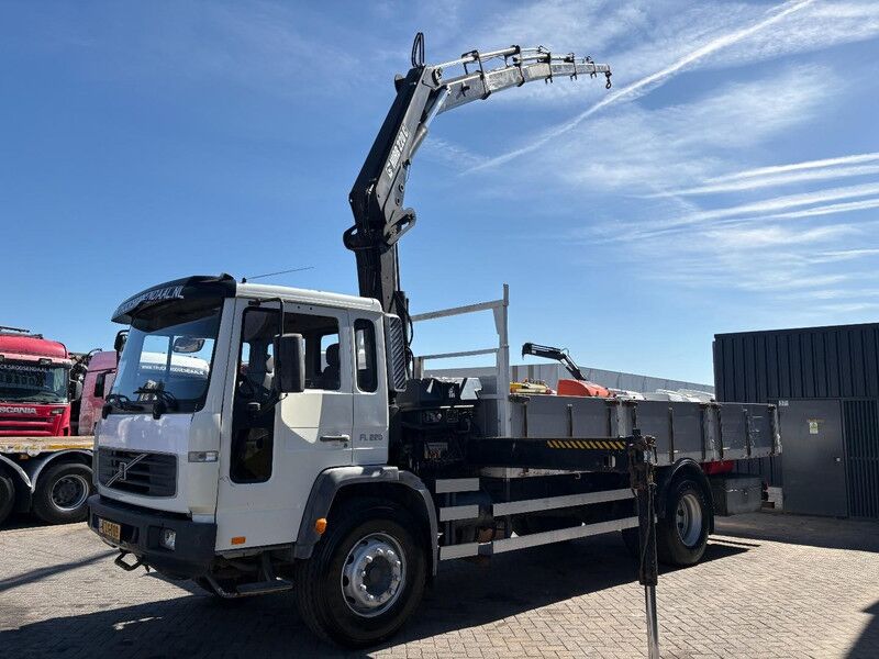 Volvo FL220 + HIAB 220 C-5 + REMOTE + LOW KM - Camión grúa: foto 4 Volvo FL220 + HIAB 220 C-5 + REMOTE + LOW KM - Camión grúa: foto 4